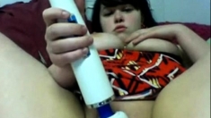 chubby emo teen masturbates and cum on webcam